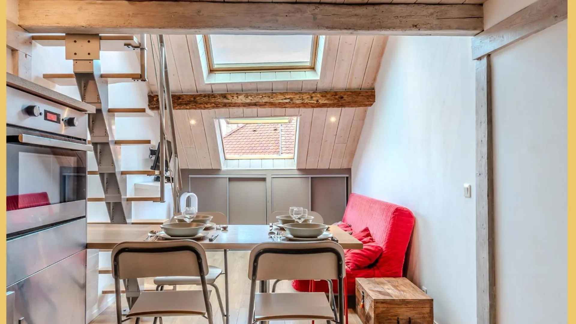 Le Refuge Du Chateau I Annecy Franciaország